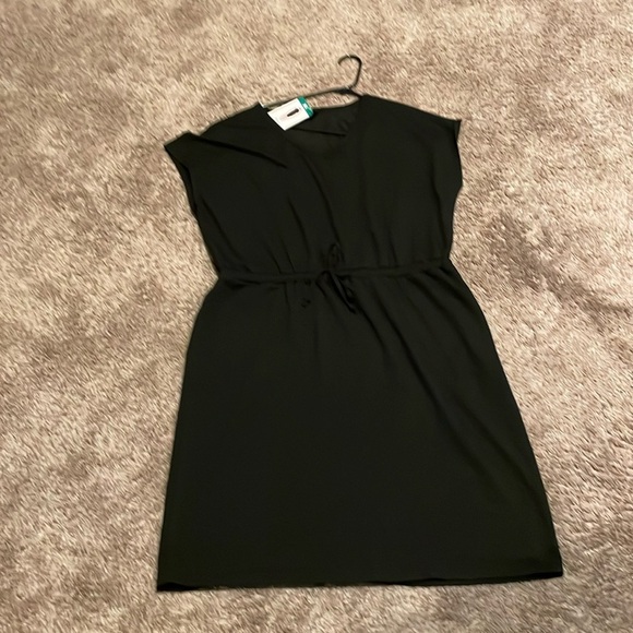 - Woman’s dress - Picture 3 of 5